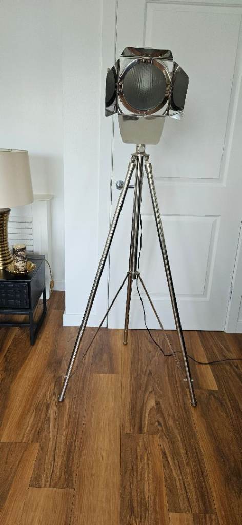Camera lamp 