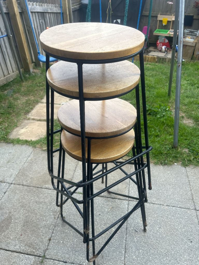 Four bar stool 