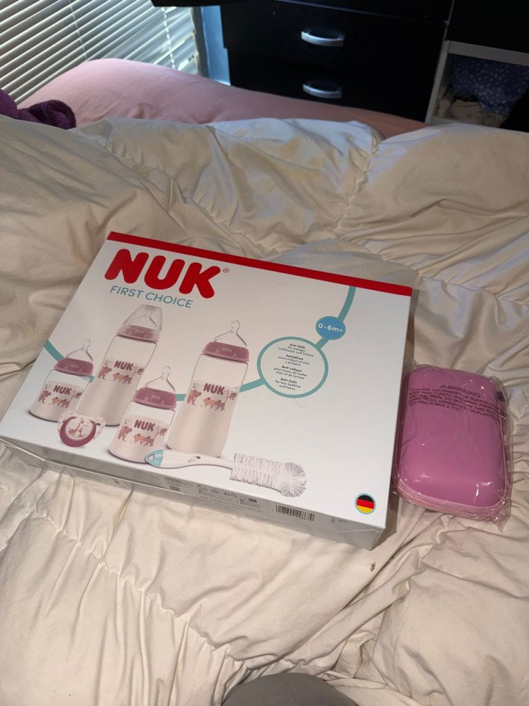 Bottles and nail clipper set 