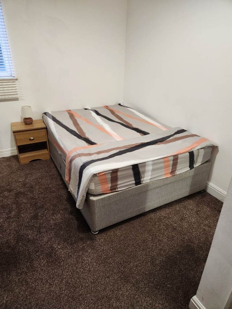 2 Bedroom Flat furnished In splott