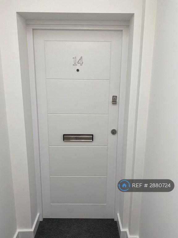 1 bedroom flat in Lagland St, Poole, BH15 (1 bed) (#2880724)