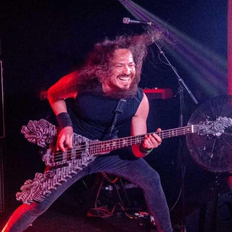 Professional bass player available 
