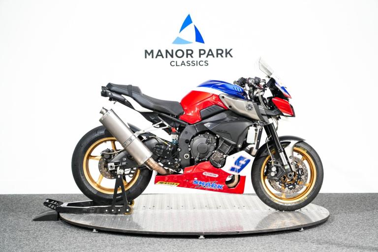 Yamaha MT-10  Manual