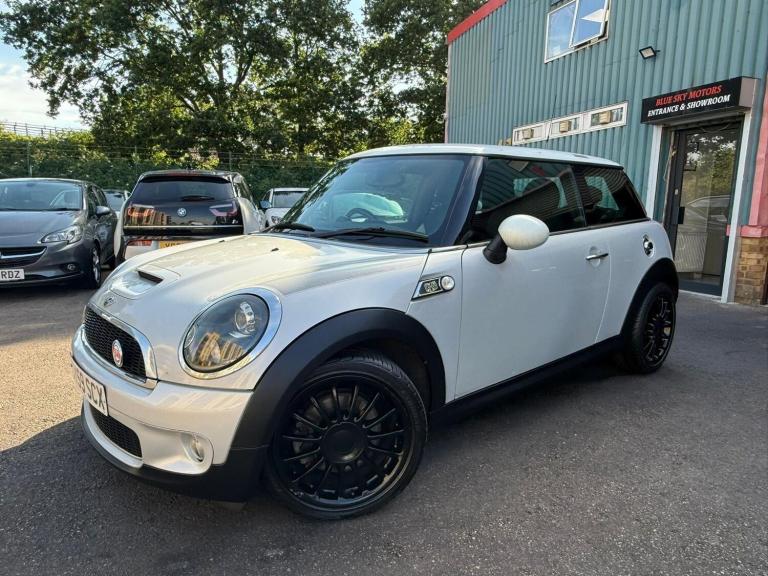 2009 MINI Hatch 1.6 Cooper S Camden Euro 5 3dr HATCHBACK Petrol Manual