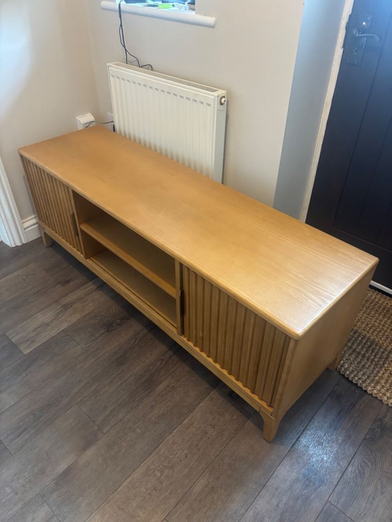 Dusk TV Unit Nearly New