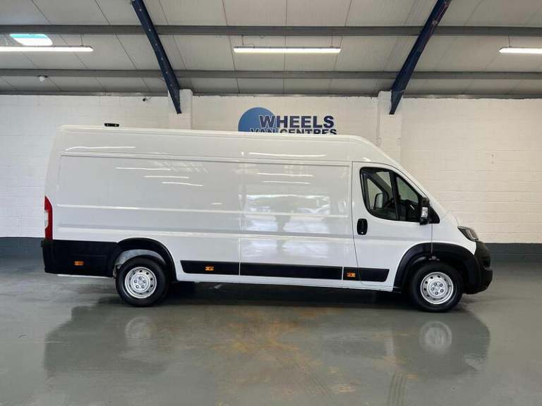 2022 Peugeot Boxer 2.2 BlueHDi H2 Professional Van 140ps PANEL VAN DIESEL Manual
