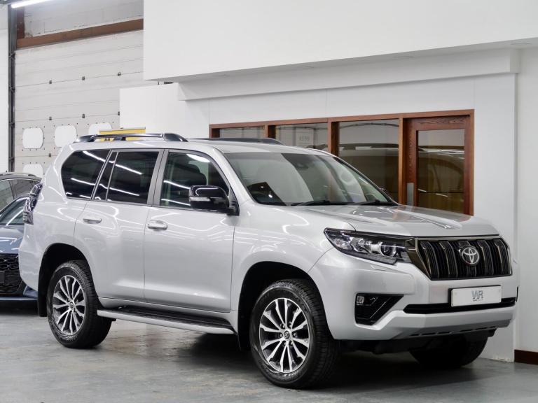 2022 Toyota Land Cruiser 2.8D Invincible Auto 4WD Euro 6 (s/s) 5dr (7 Seat) ESTATE Diesel Automatic