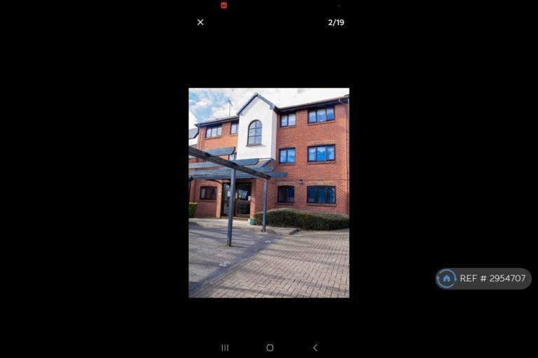 2 bedroom flat in Haig Gardens, Gravesend, DA12 (2 bed) (#2954707)
