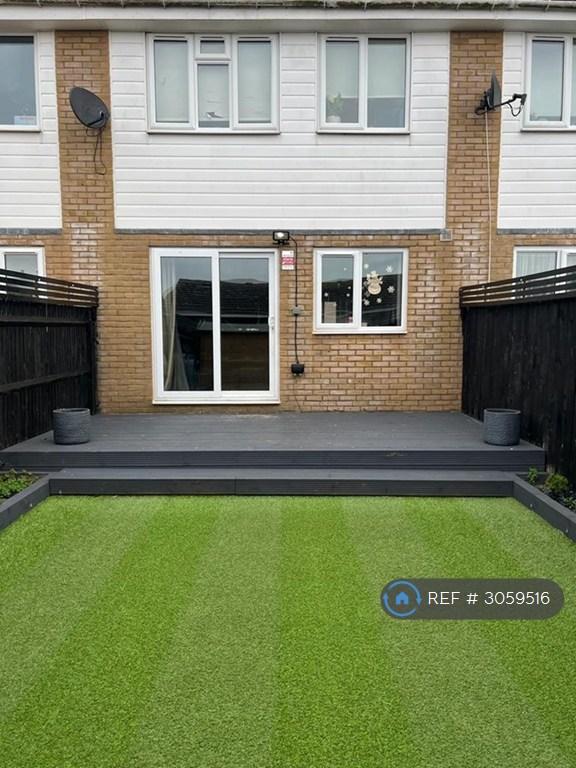 3 bedroom house in Ferry View, Queenborough, ME11 (3 bed) (#3059516)