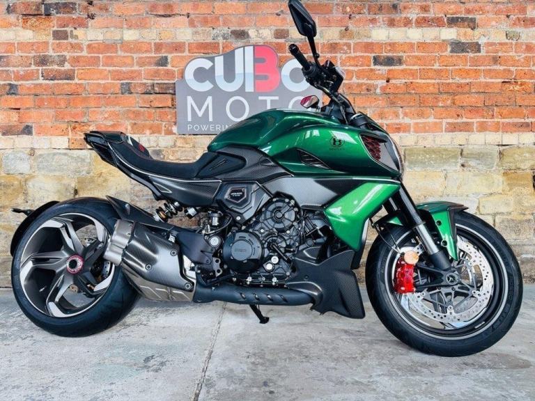 DUCATI DIAVEL V4 BENTLEY 301 OF 500