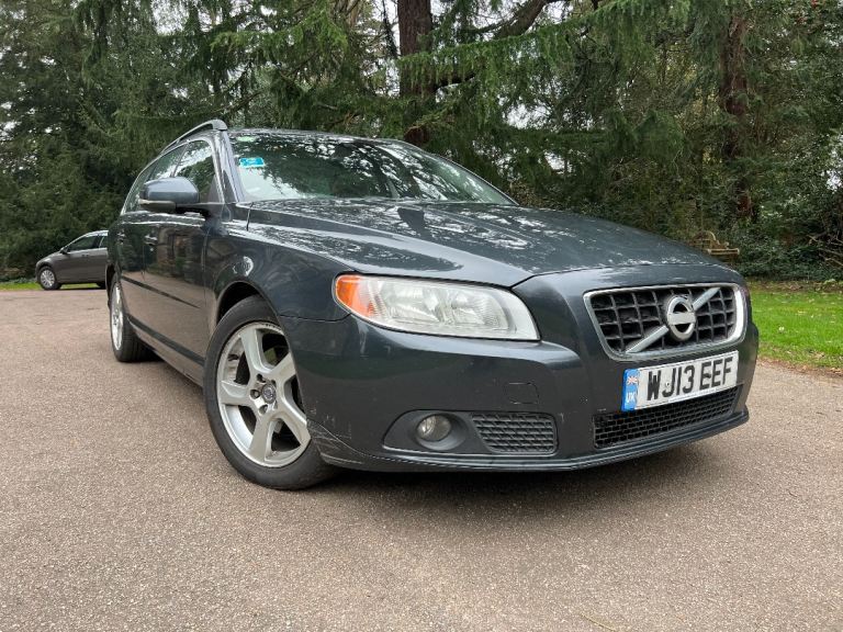2013 Volvo V70 D2 1.6 only £30 Road tax 