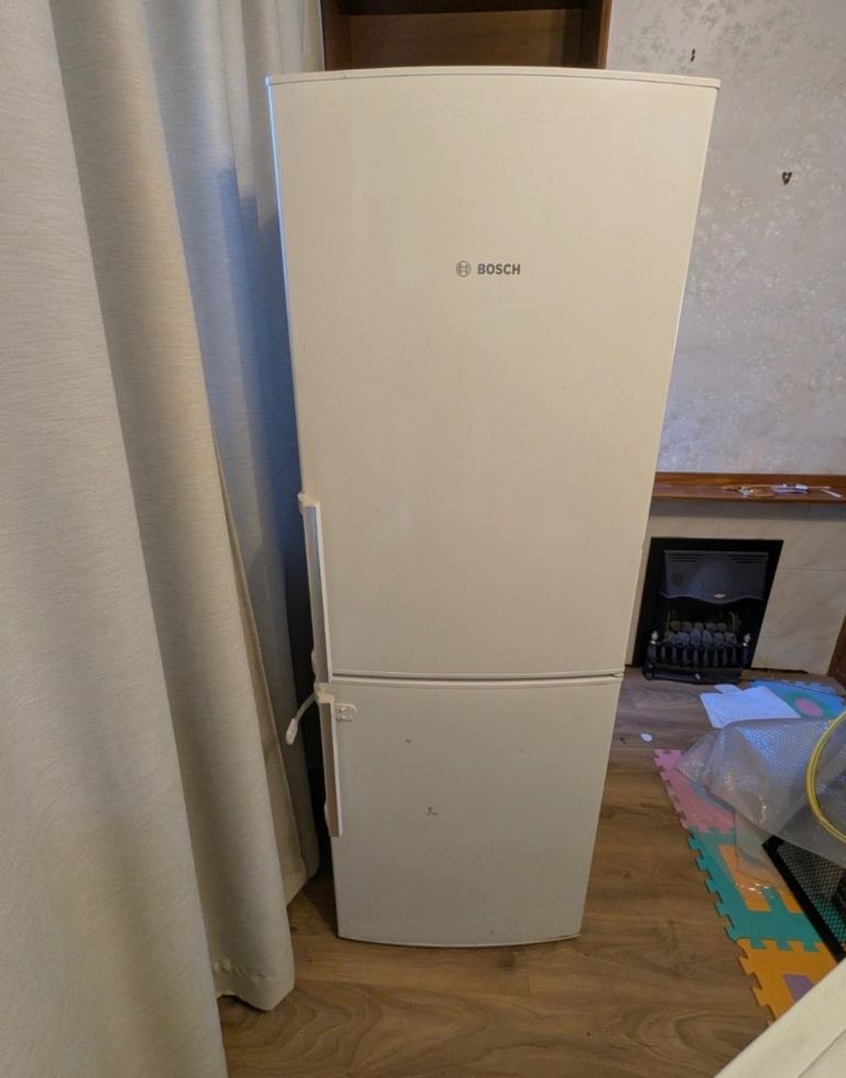 Fridge freezer 