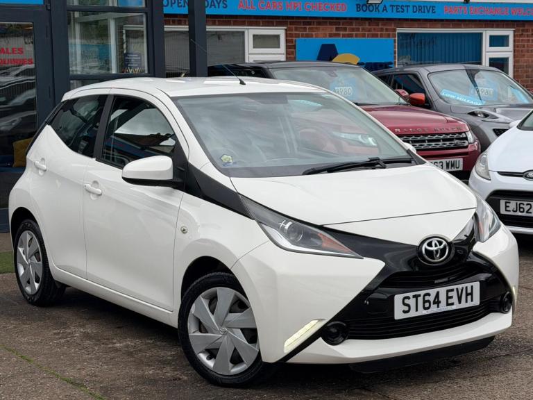 2014 Toyota AYGO 1.0 VVT-i x-play Hatchback 5dr Petrol Manual Euro 5 Euro 5 (68 ps) HATCHBACK Pet...