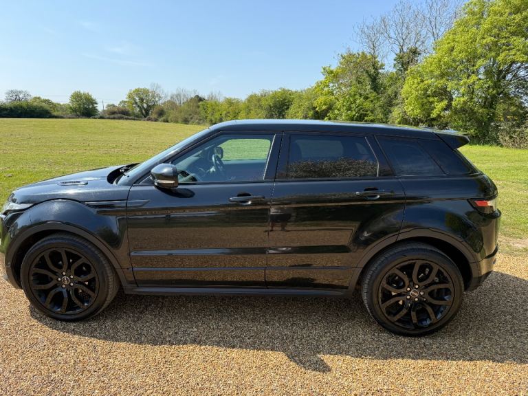 Stunning Range Rover Evoque 2.2 SD4-A
