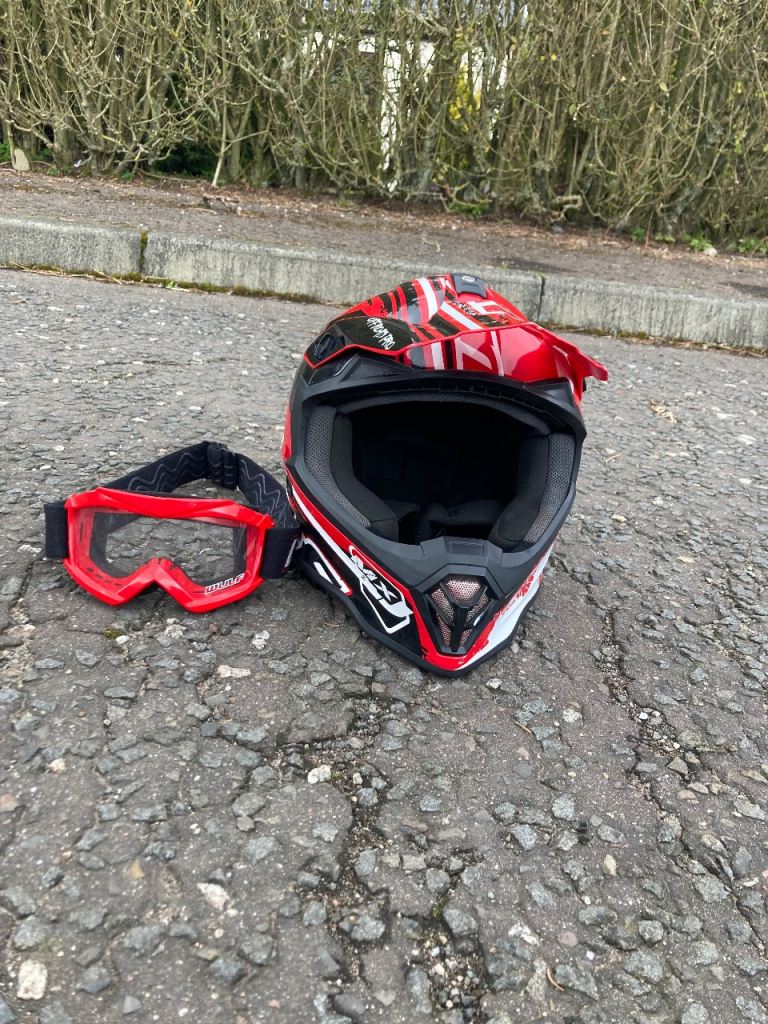 Wulf motocross helmet & goggles