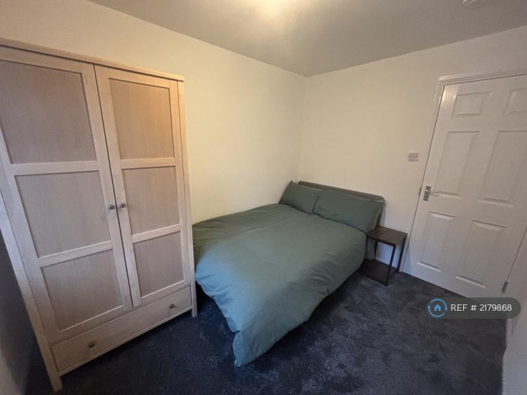 1 bedroom in Woburn Gate, Northampton, NN3 (#2179868)