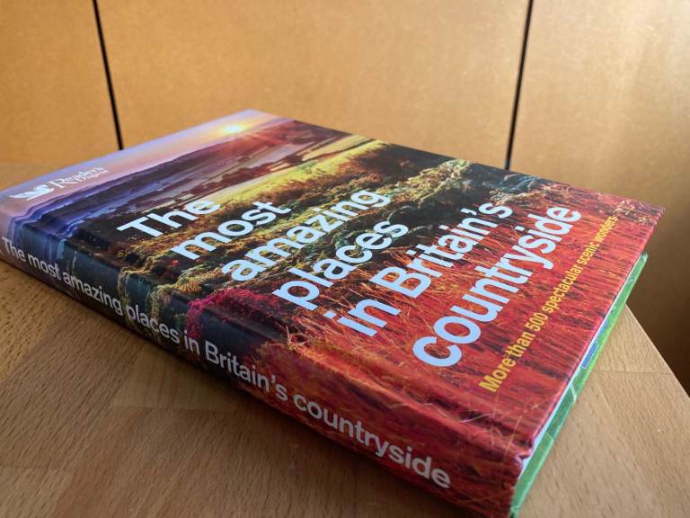 The Most Amazing Places to Visit in Britain's Countryside Hardback
