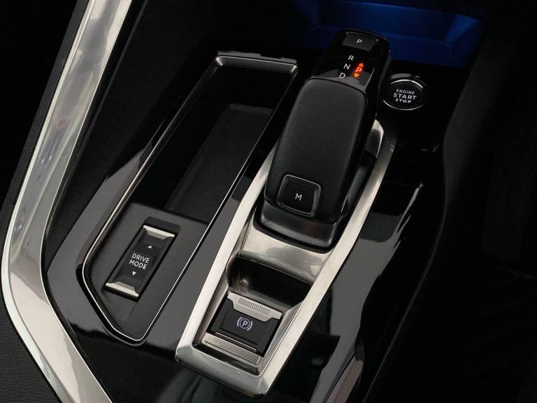 2022 Peugeot 3008 1.5 BlueHDi Allure Premium 5dr EAT8 Crossover/SUV DIESEL Automatic