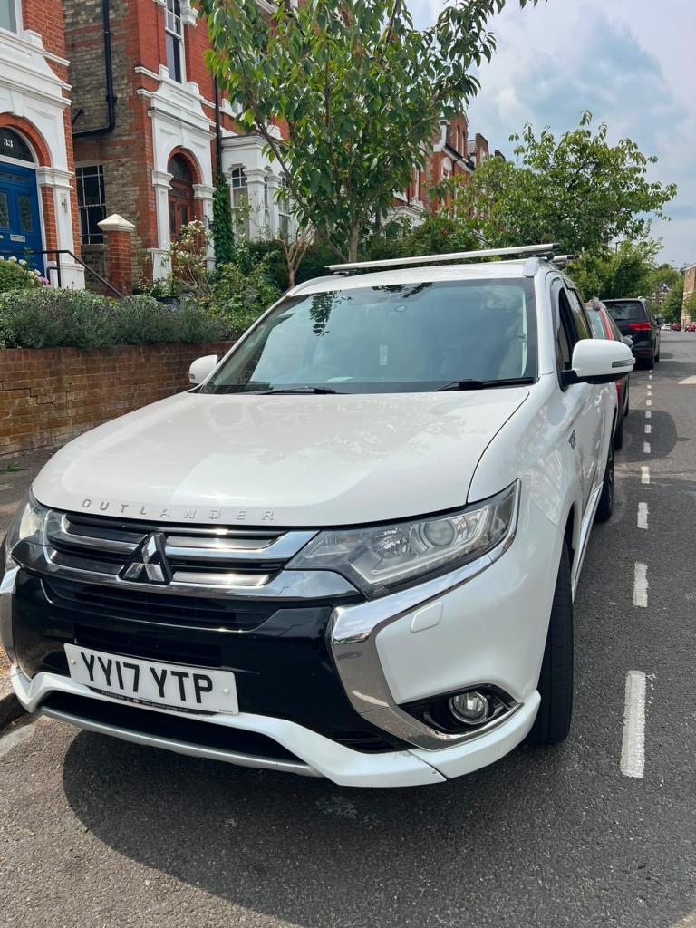 Mitsubishi, OUTLANDER, Estate, 2017, Other, 1998 (cc), 5 doors