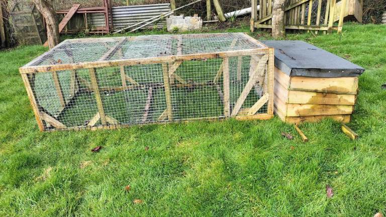 Chicken/Rabbit House & Run - Fox and Badger Proof