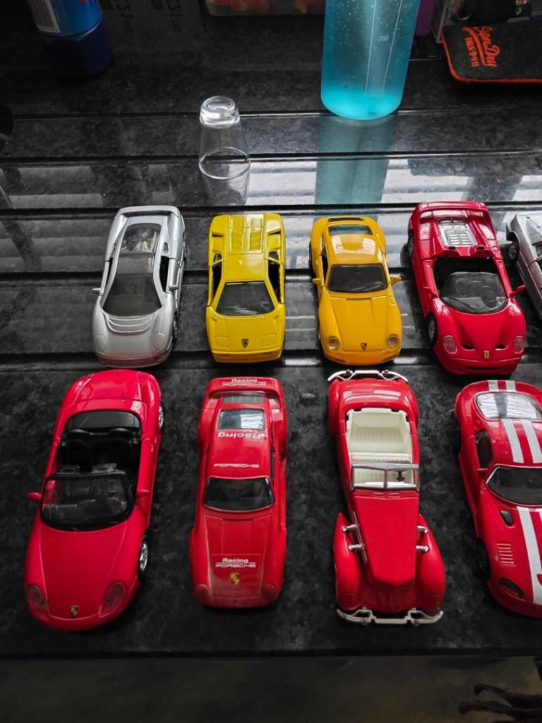 11 toy metal cars large size