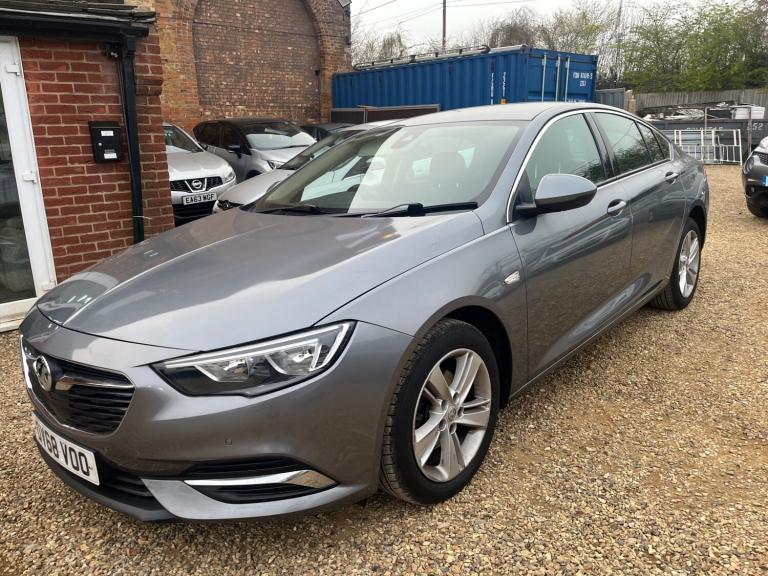 2018 Vauxhall Insignia 1.6 Turbo D ecoTec Tech Line Nav 5dr HATCHBACK Diesel Manual