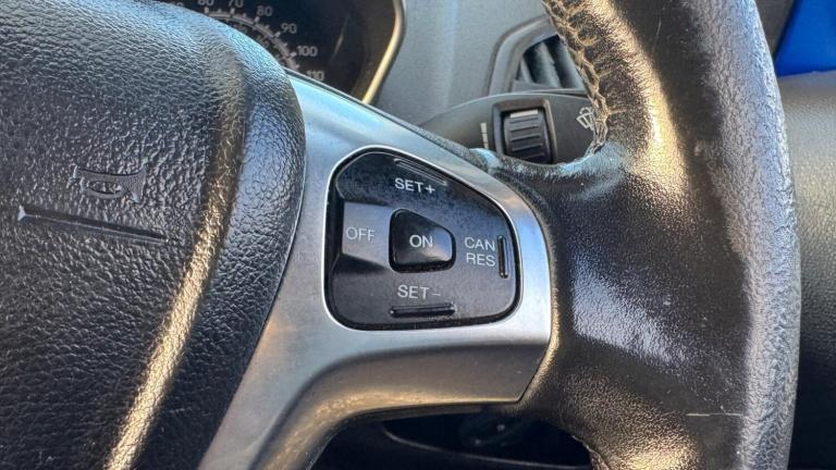 2015 Ford Ecosport 1.5 TDCi Titanium 2WD Euro 6 5dr HATCHBACK Diesel Manual