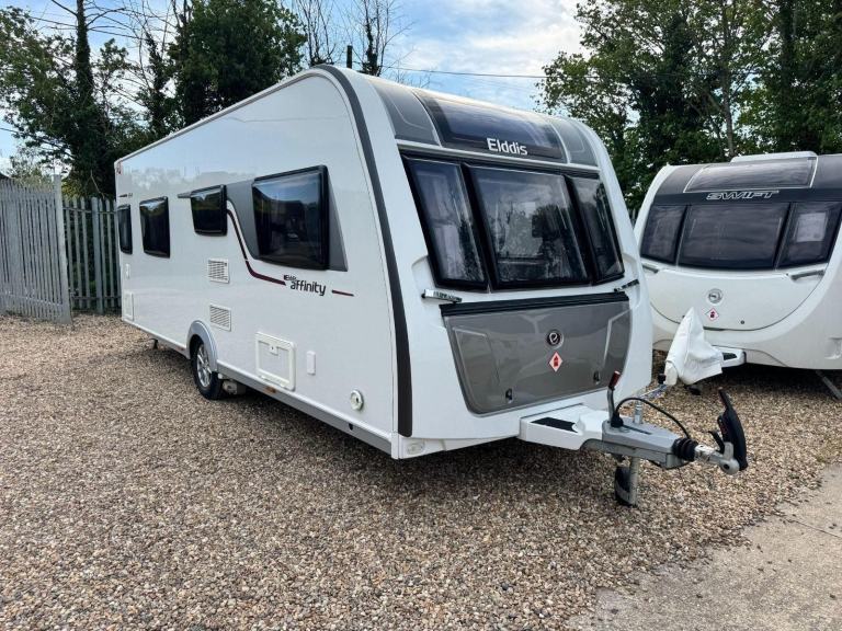 2015 Elddis Affinity 554 Transverse Bed