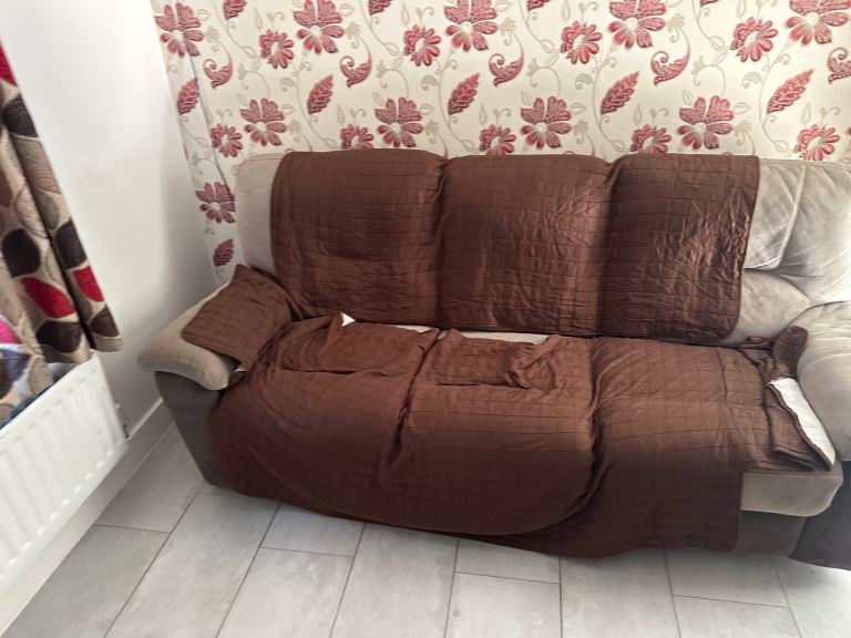 Recliner sofa set electric - grab a bargain 