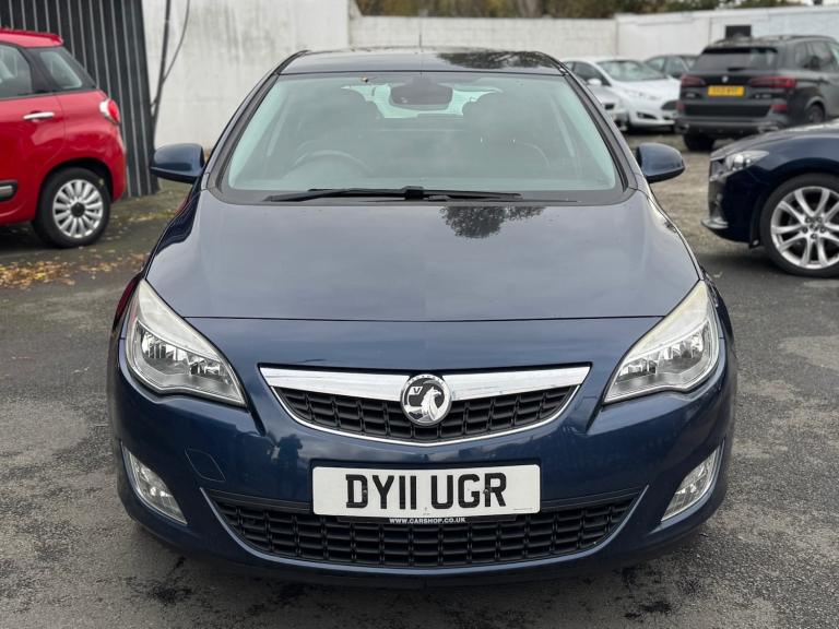 2011 Vauxhall Astra 1.6i 16V SE 5dr HATCHBACK Petrol Manual