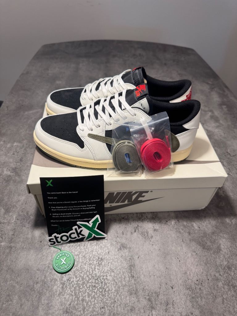 Brand New Nike Air Jordan 1 Low OG SP Trainers UK 9 Black