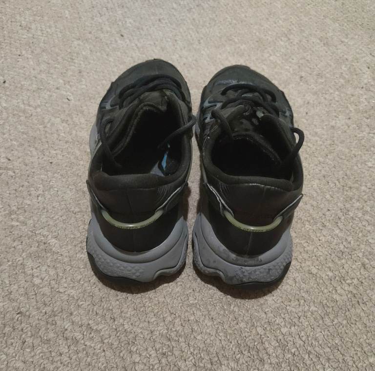 Adidas Originals Osweego Trainers Black Grey Size 9.5