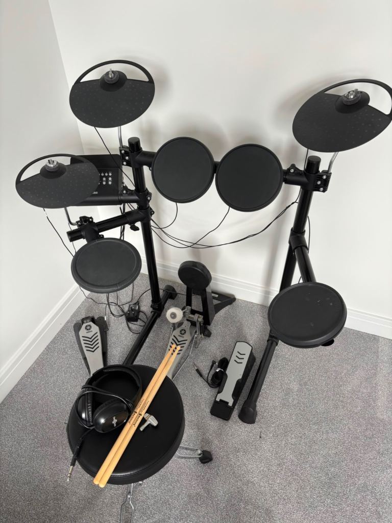 Yamaha DTX450K drum kit 