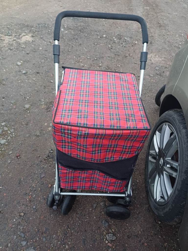 Genuine Sholley large shopping trolley 