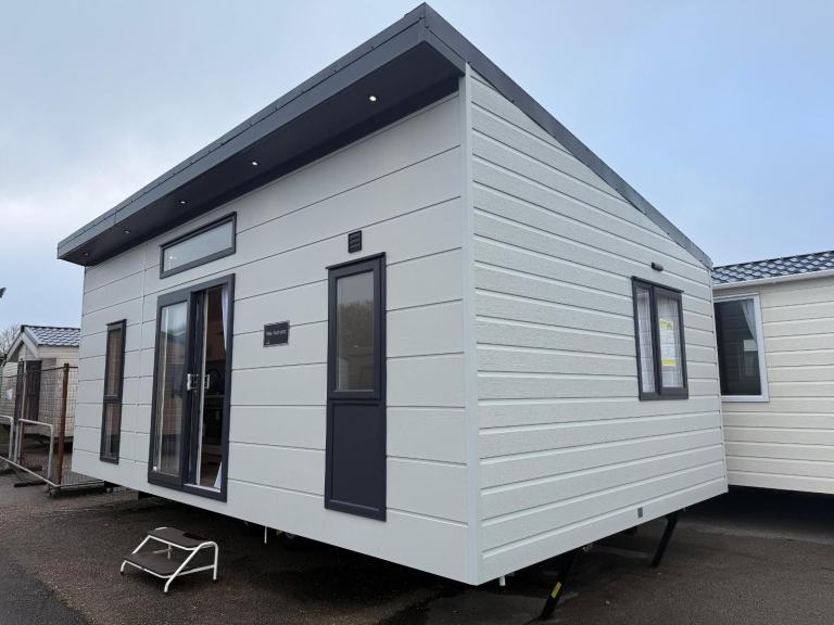 ARABELLA LODGE 2 BED 24FT X 13FT | CENTRE LOUNGE | MODERN BATHROOM | BRAND NEW