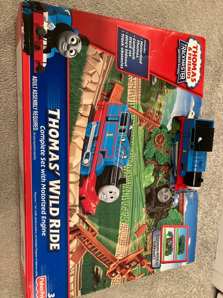 Thomas & Friends TrackMaster 'Thomas' Wild Ride' Motorized Train Set ...