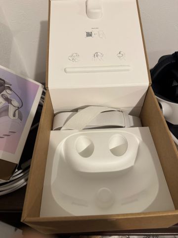 Meta Quest 3 512GB + Accessories | in Cardonald, Glasgow | Gumtree