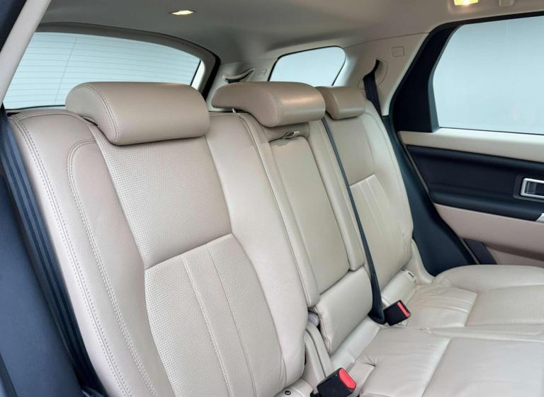 2016 Land Rover Discovery Sport 2.0 TD4 180 HSE 5dr Auto ESTATE DIESEL Automatic