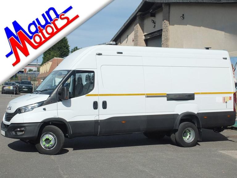 2021 "70" Iveco Daily 70C18, LWB, HGV 7t Panel Van with TAIL LIFT, AIR CON