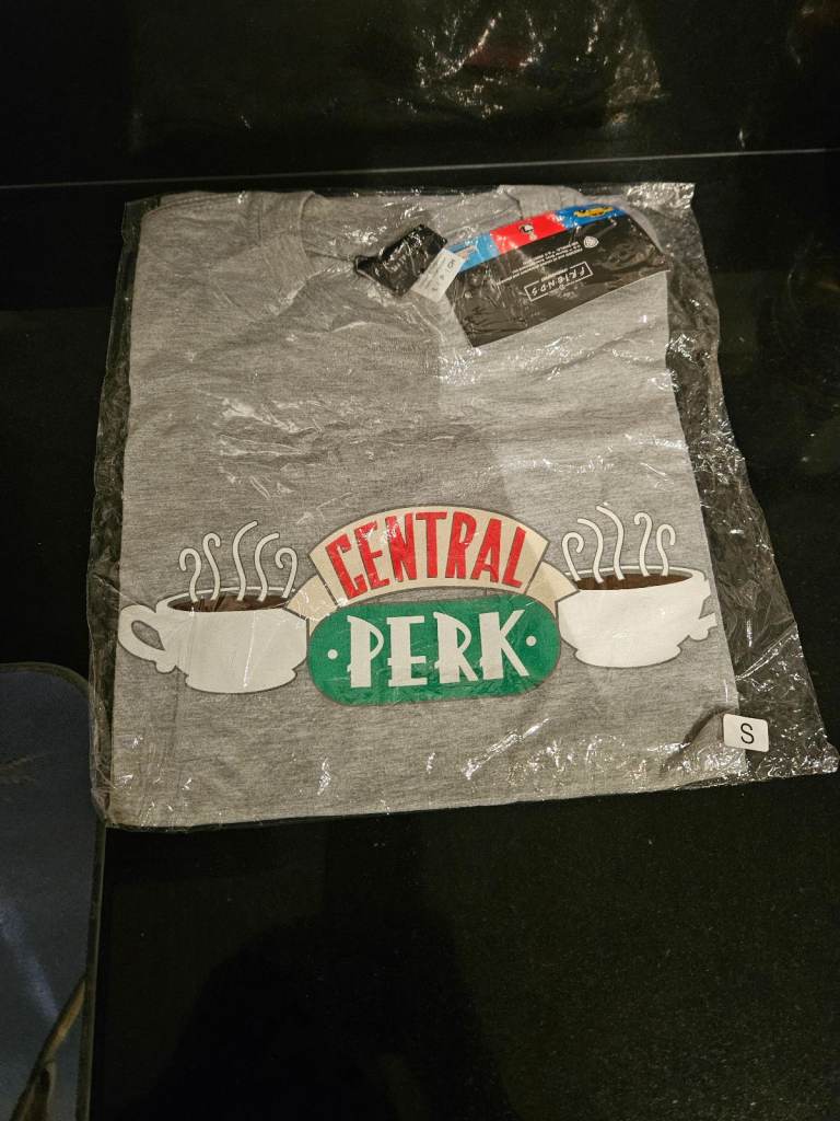 Central Perk Tshirt, ladies small