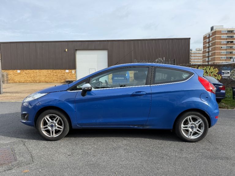 Ford, FIESTA, Hatchback, 2013, Manual, 1241 (cc), 3 doors