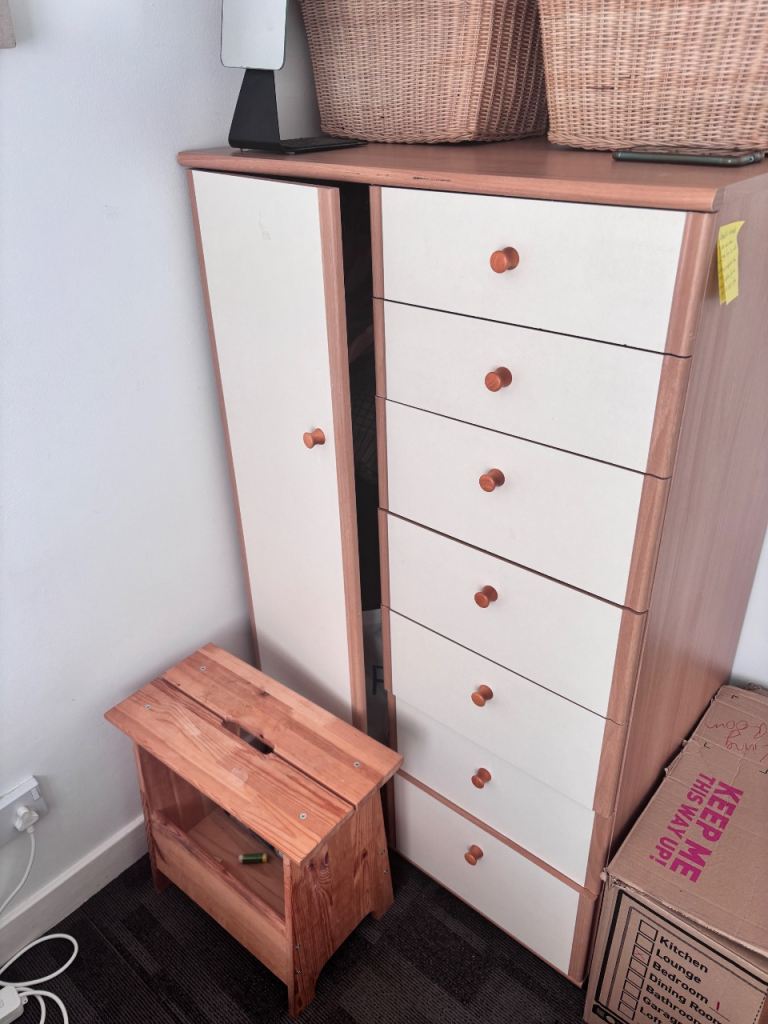 Wardrobe and side table 