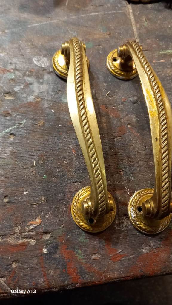 BRASS HANDLES 