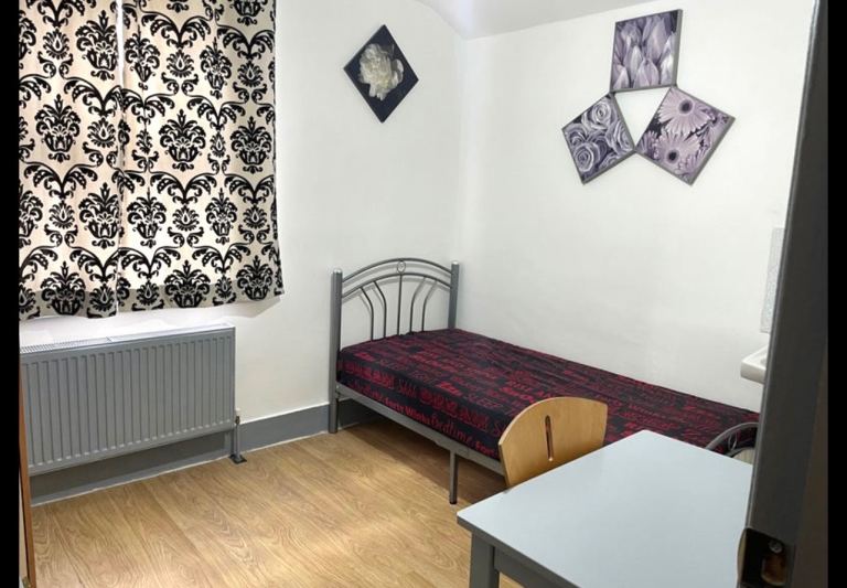 (Not a studio)Single room including bills for single occupancy Postcode E11 4HF