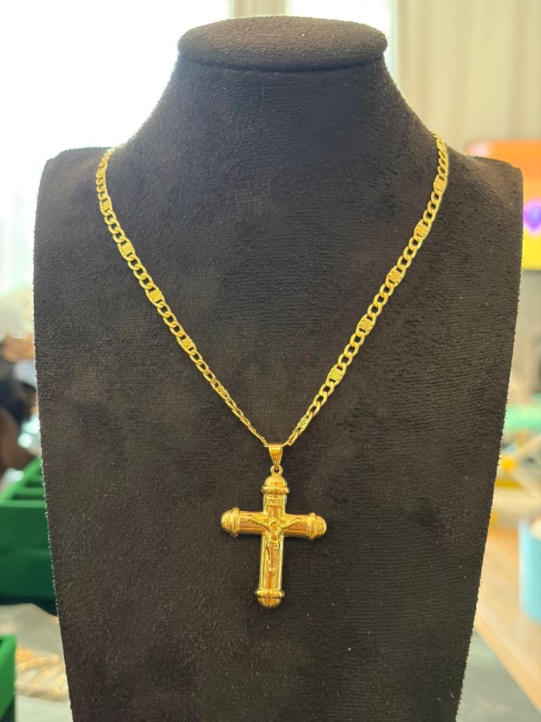 Real 18K Cross Necklace set 750 stamped✅ 20” 6g unisex