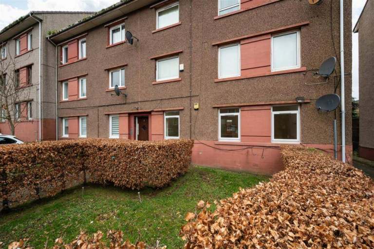2 bedroom ground floor flat in Pilton