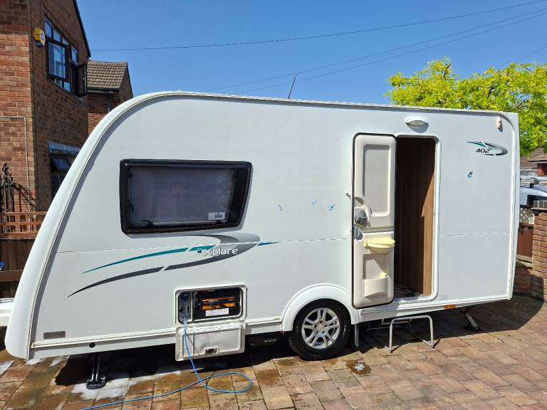 Elddis Xplore 402
