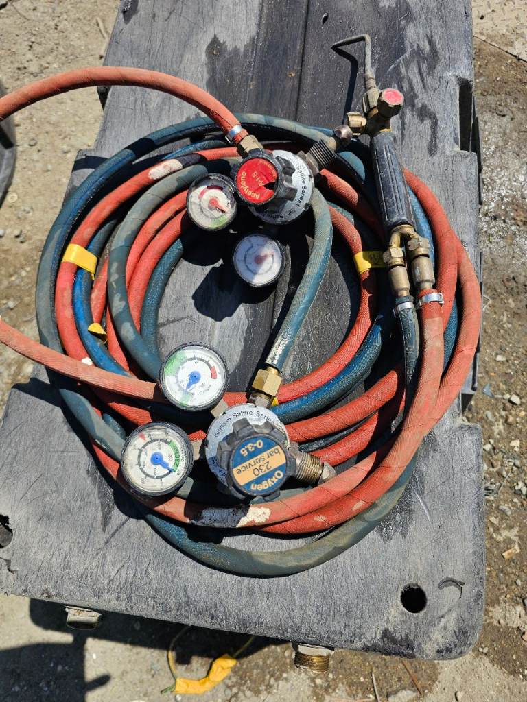Welding Torch Kit with Hoses and Gauges – Fair Condition