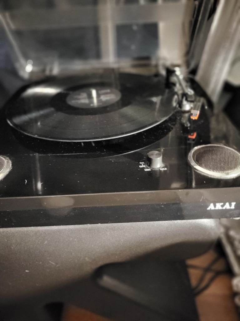 Akai record player