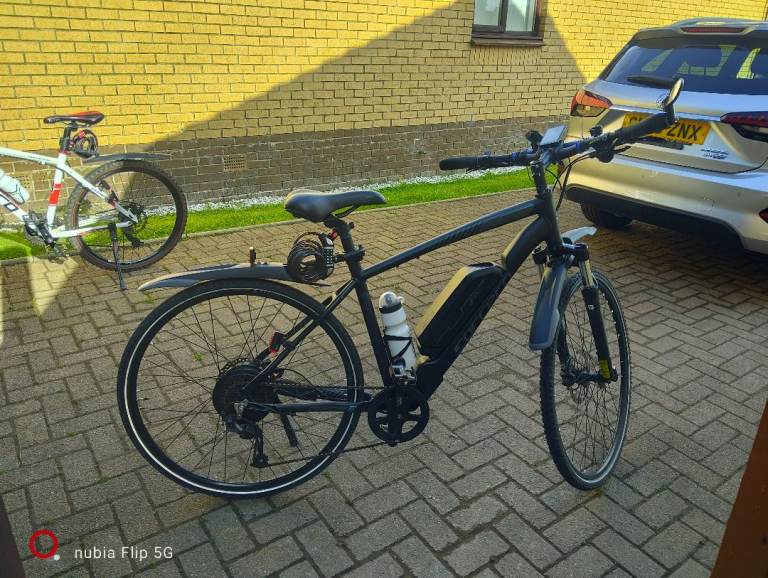 Halfords Carrera Electric bike